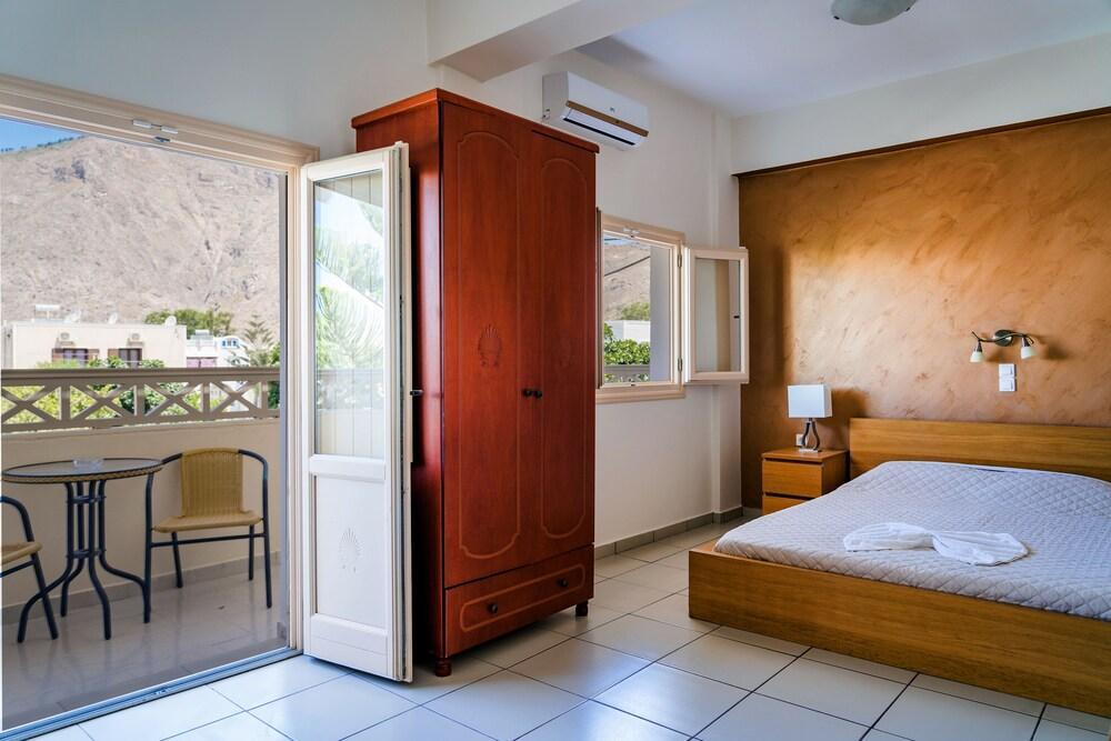Hotel Rena Perissa  Ngoại thất bức ảnh